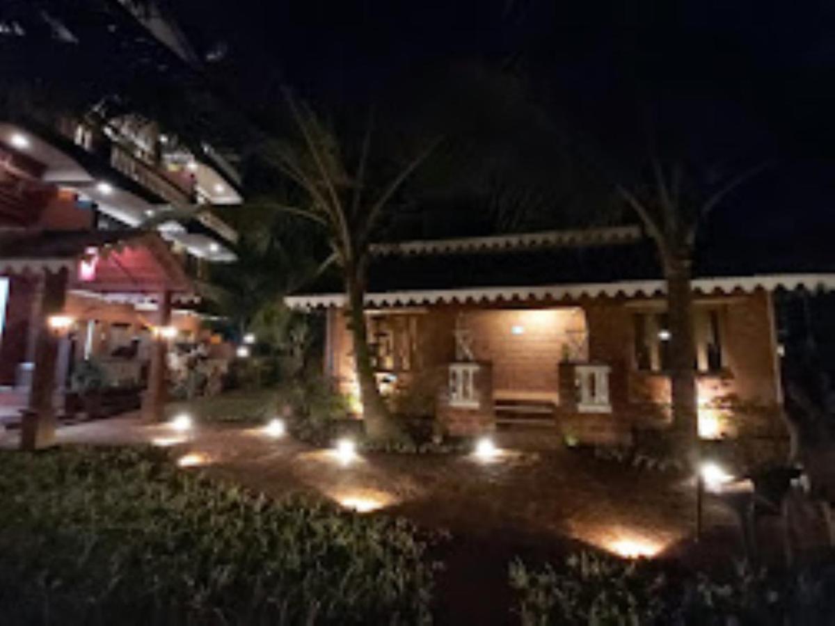 Blue Sea Beach Resort Mālvan Esterno foto