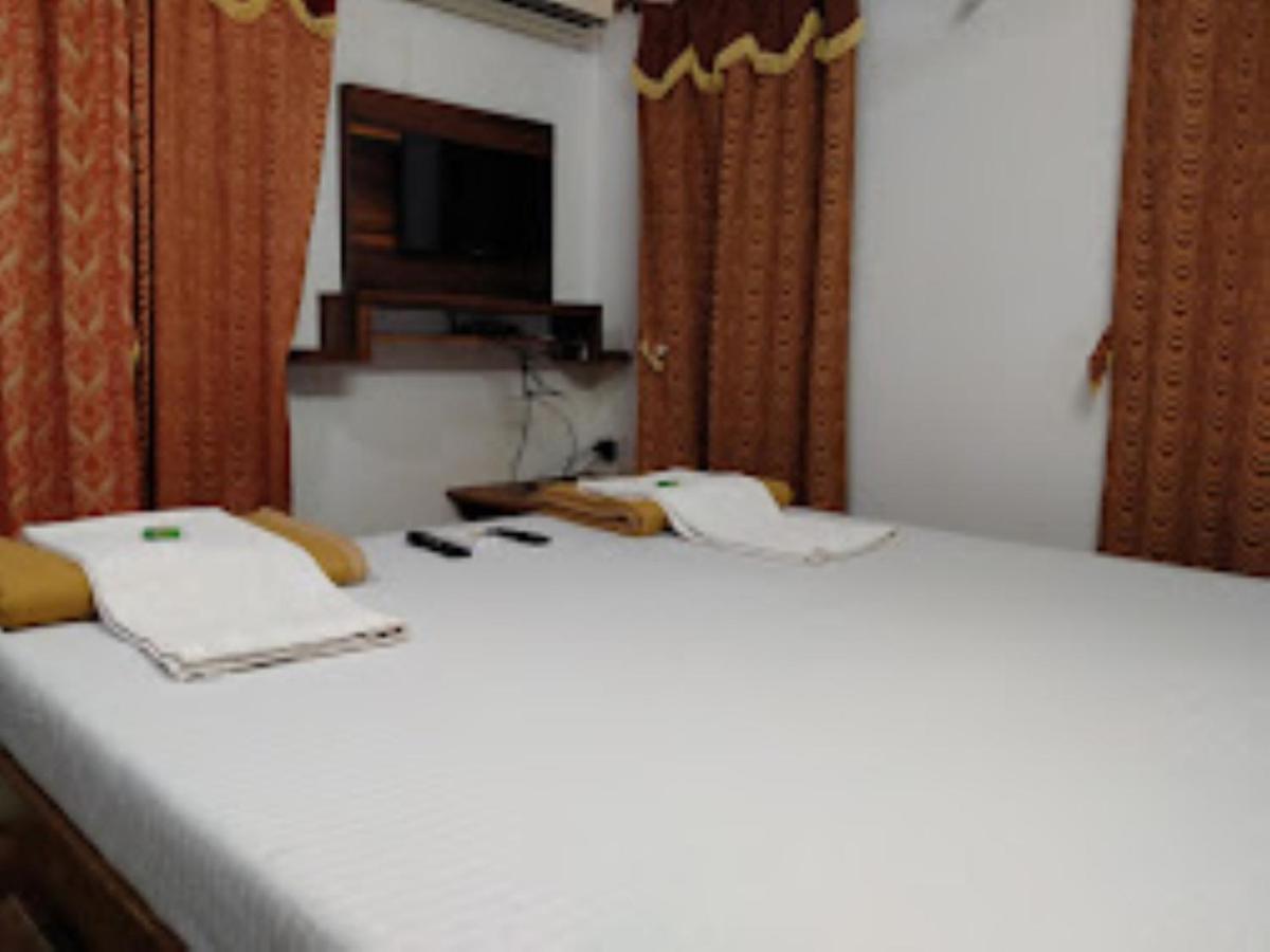 Blue Sea Beach Resort Mālvan Esterno foto